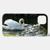 Weißer Schwan mit Chicks Case-Mate iPhone Hülle (Rückseite (Horizontal))