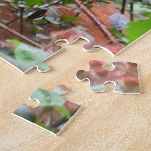 Weißer Schwanz Hirsche isst Berries Puzzle (Seite)