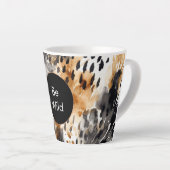 Weißer Schwarzer Leopard-Tier Geburtstag Milchtasse (Rechte Ecke)