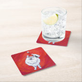 Weißer Spitz in Weihnachtsmannmütze auf Rot Rechteckiger Pappuntersetzer (Vor Ort)