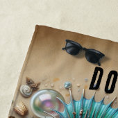 WEISSER STEAMPUNK FISH & MUSCHELN, PERSONALISIERT STRANDTUCH (Beispiel)