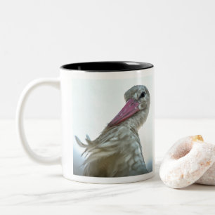 Weißer Storch mit leidenschaftlicher Ausdruckskraf Zweifarbige Tasse