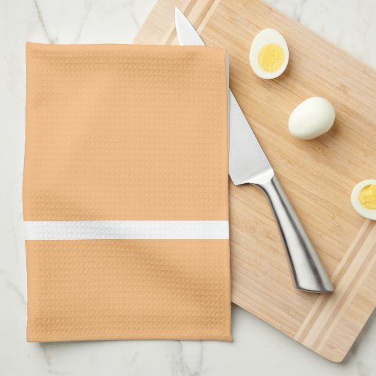 Weißer Streifen in hellorange Geschirrtuch (Viertel Falte)