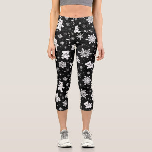 Weißer Teddybär & Schneeflocken Nahtloses Muster Capri Leggings