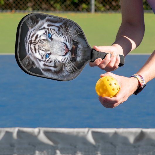 Weißer Tiger Blaue Augen Pickleball Schläger (InSitu)