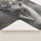 Weißer Tiger, der durch Rauch geht Sherpadecke (3/4)