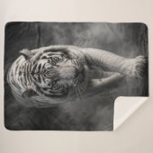 Weißer Tiger, der durch Rauch geht Sherpadecke (Vorderseite (Horizontal))