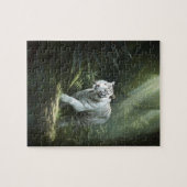 Weißer Tiger in einem dichten Wald Puzzle (Horizontal)