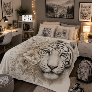 Weißer Tiger mit blauen Augen in floraler Kunst Sherpadecke