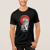 Weißer Tiger mit roter Sonne Künstlerisch  Tri-Blend Shirt (Vorderseite)
