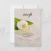 Weißer Tulip, Perlen und Rings Wedding RSVP (Vorderseite)
