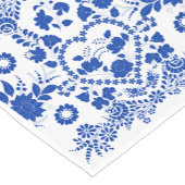 Weißer und blauer europäischer kurzer tischläufer (Ecke)