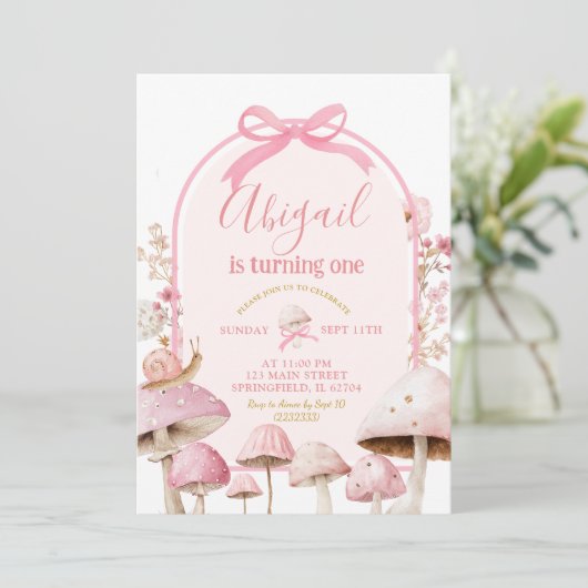 Weißer und rosa Schnecke und Pilzwald zum Geburtst Einladung (Stehend Vorderseite)