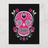 Weißer und rosa Zuckerschädel mit Rose auf schwarz Postkarte (Vorderseite)