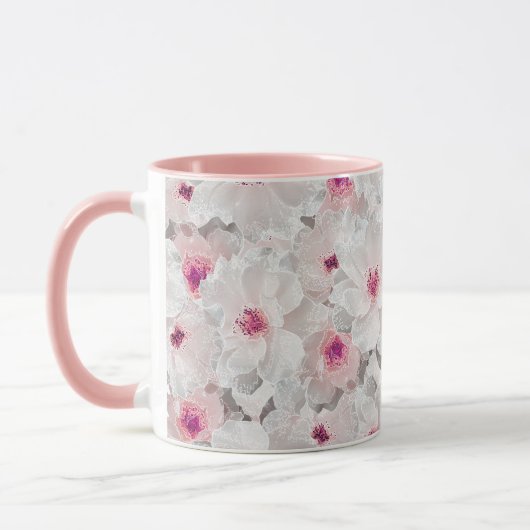 Weißer und rosafarbener Blumen Tasse (Links)