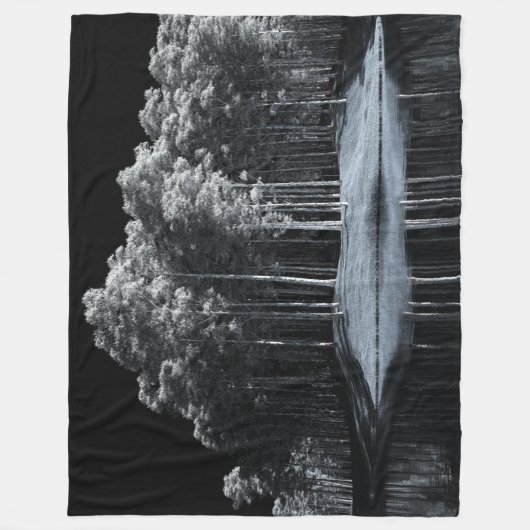 Weißer Wald (Nacht) Fleecedecke (Vorderseite)