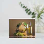 Weißer Wein am Tisch Postkarte (Stehend Vorderseite)