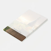 Weißer Wein mit Barrel auf Weinberg im Chianti Post-it Klebezettel (angewinkelt)