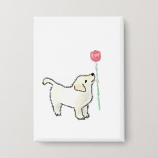 Weißer Welpe riecht an rosa Blume Button (Vorderseite)