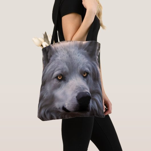 Weißer Wolfskopf, Tasche (Von Nahem)