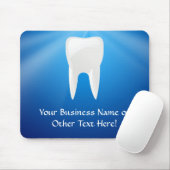 Weißer Zahn auf blauem Hintergrund Mousepad (Mit Mouse)