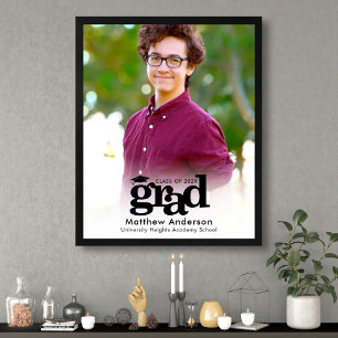 Weißes Abschlussfoto mit schwarzer Typografie Mini Poster