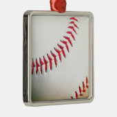 Weißes Baseball mit rotem Stich Ornament Aus Metall (Rechts)