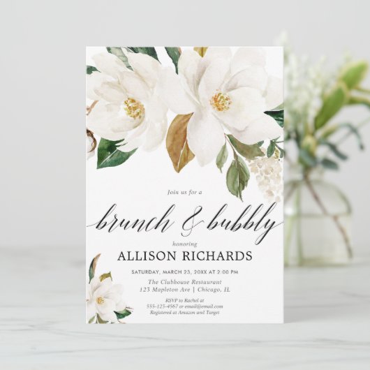 Weißes Blütenbrunch-Brautparty magnolisch Einladung (Stehend Vorderseite)