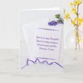 weißes Briefpapier und Blumen auf Holz Karte (Gelbe Blume)