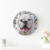 Weißes Bulldoggesicht Große Wanduhr (Zuhause)