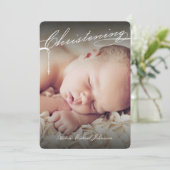 Weißes Christening Cross Foto Religiöse Einladung (Stehend Vorderseite)