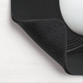 Weißes Ei auf schwarzen Gabel Mousepad (Ecke)