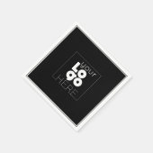 Weißes Firmenlogo auf Servietten aus schwarzem Par (Ecke)