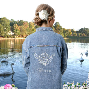 Weißes florales Bild & Blüten-Text Jeansjacke