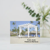 weißes Gazebo am Strand Postkarte (Stehend Vorderseite)