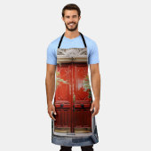 WEISSES GEBÄUDE MIT GESCHLOSSENER TÜR AUS ROTEM HO SCHÜRZE (Getragen)