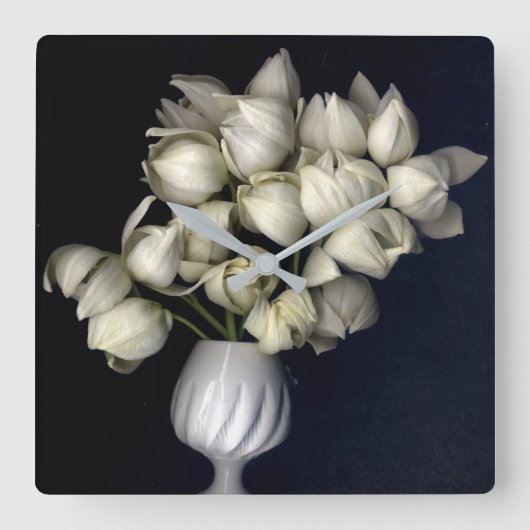 "Weißes Herz in Schwarz" Quadratische Wanduhr (Vorderseite)