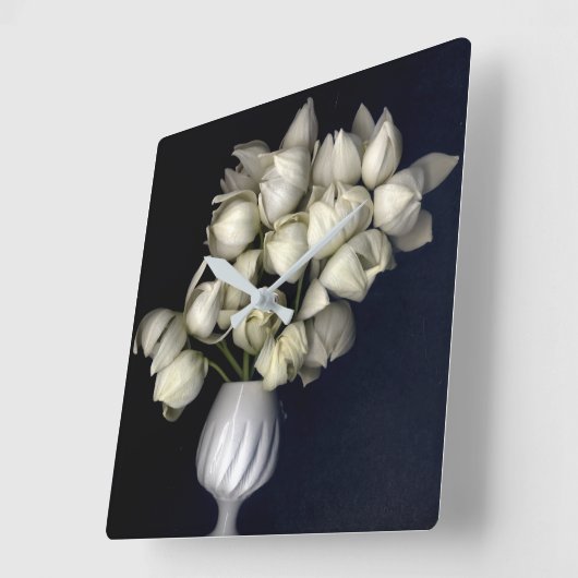 "Weißes Herz in Schwarz" Quadratische Wanduhr (Winkel)