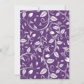 Weißes Hochzeitskleid auf lila Brautparty Einladung (Rückseite)