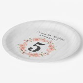 Weißes Holz und Pfirsichblumenreath zum Geburtstag Pappteller (Schrägansicht)