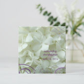 Weißes Hydrangea/romantische Hochzeitseinladungen Einladung (Stehend Vorderseite)