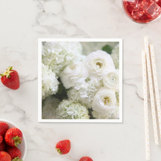 Weißes Hydrangeas und Ranunculus Serviette (Beispiel)