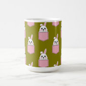 Weißes Kaninchen im rosa Taschenmuster Kaffeetasse (Mittel)
