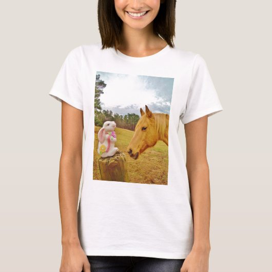 Weißes Kaninchen und Gelbes Pferd T-Shirt (Vorderseite)