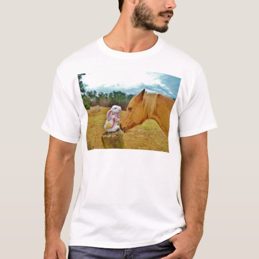 Weißes Kaninchen und Gelbes Pferd T-Shirt (Vorderseite)