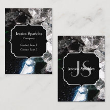 Weißes Kristall im Schwarzen Weltraum Monogramm