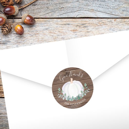 Weißes Kürbiskröschen Eukalyptus Barn Wood Runder Aufkleber