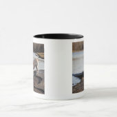 Weißes Labrador nahe einem See Tasse (Zentrum)