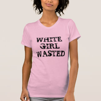 Weißes Mädchen vergeudet T-Shirt