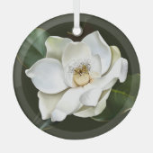 Weißes Magnolia Grüner Hintergrund Ornament Aus Glas (Vorderseite)